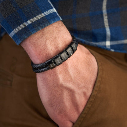 Bracelet en cuir avec perles gravées - Inovia